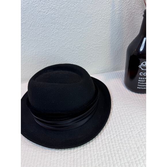 Bollman Black Wool Felt Hat Vintage Bow Detail 1920s Cloche Derby Style - Picture 5 of 6